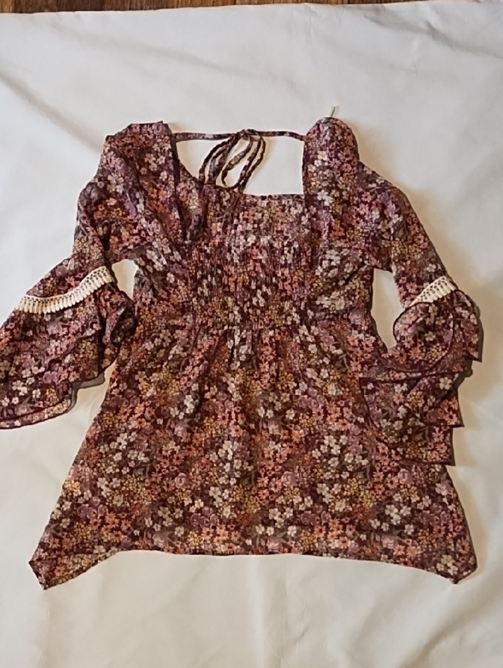 Decree Brown And Pink Floral Smocked Top EUC Small.